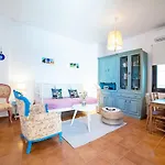 Natasha's Nest * Rhodes City