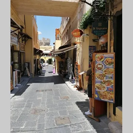 Natasha's Nest Апартаменты