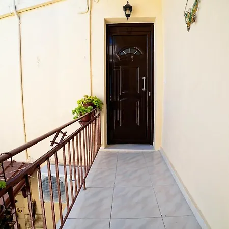 Natasha's Nest Апартаменты *