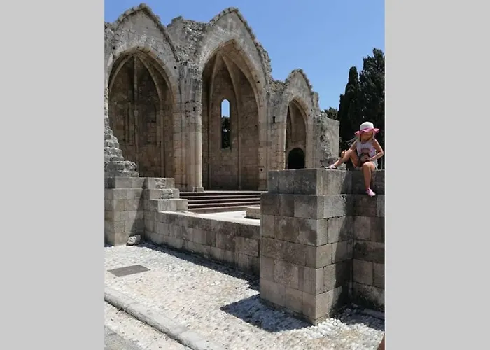 Natasha's Nest 아파트 Rhodes City